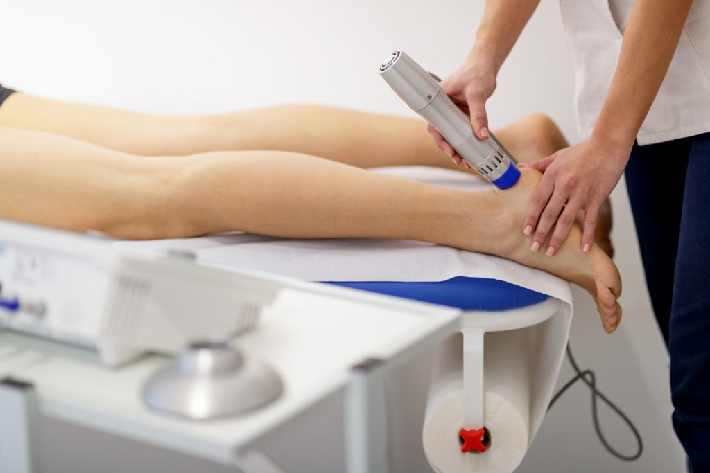 Shock wave therapy on human heel